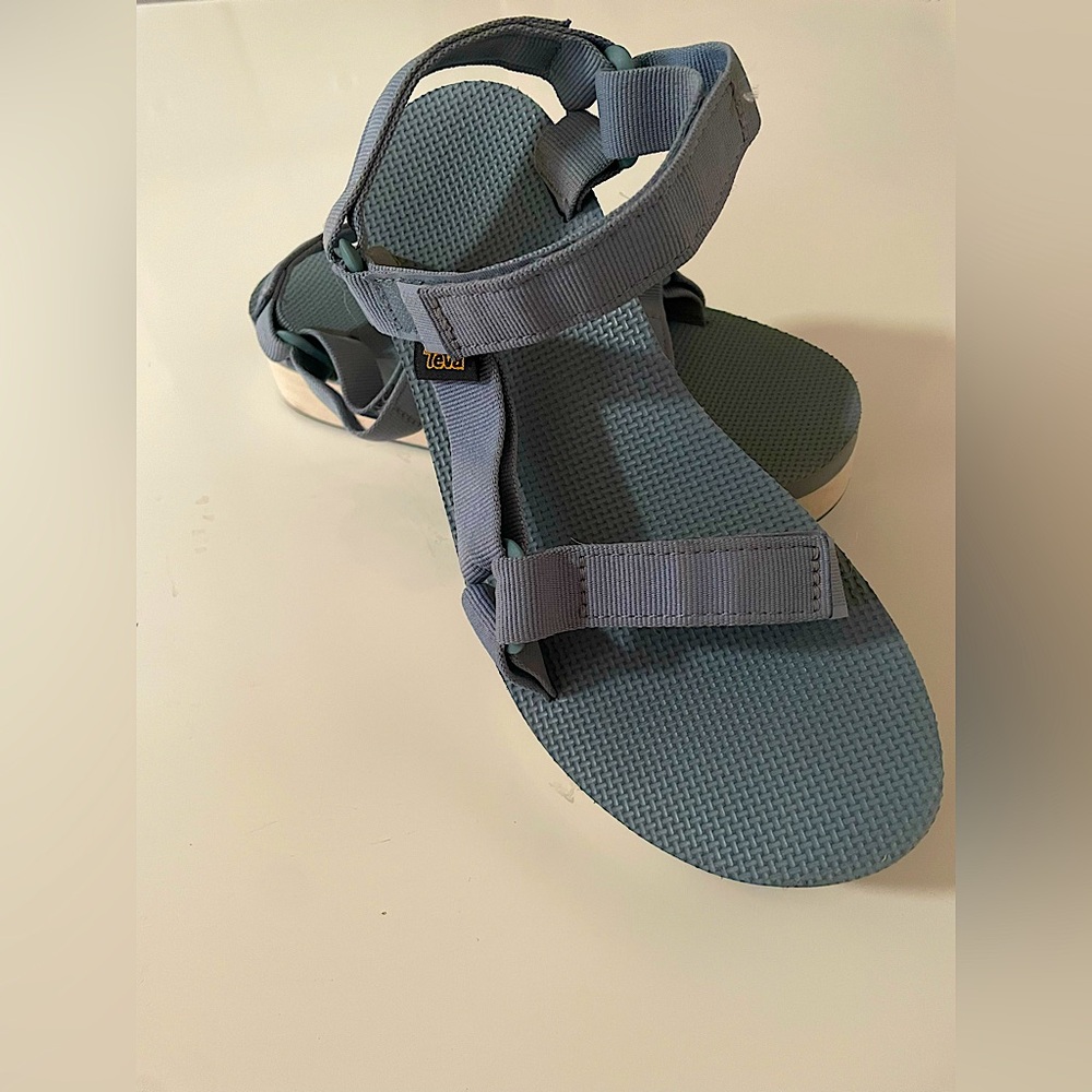 Teva Adjustable Blue Sandals Size 9
